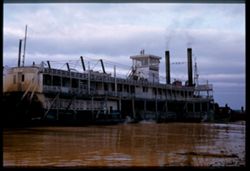 The Tennessee Belle makes a landing at Vicksburg Mississippi