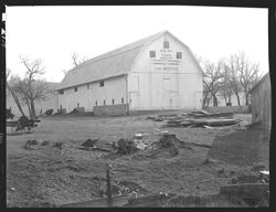 Midway Barn near Laurel