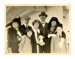 Margaret Howard and family, including Jack and Jane Howard