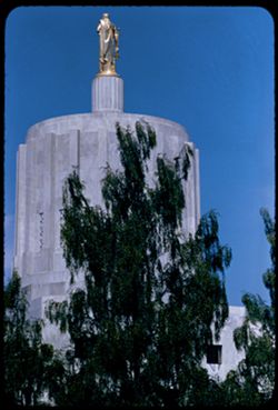 Capitol tower at Salem, Oregon