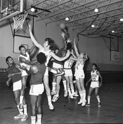 IU South Bend men's basketball players practicing, 1971-10-28