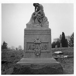 Statue woman seated, Adams