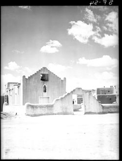 Church at Taos Pueblo, New church at Taos Pueblo, perp