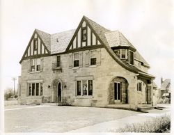 R. E. Farley residence