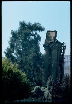 Wrecking Columns of Old Palace