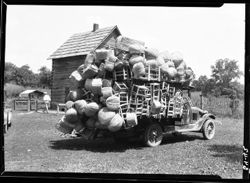Load of baskets and chairs, from Nashville, Tenn.