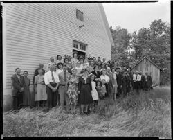 Group at Unity church, 1945 (orig. neg.)