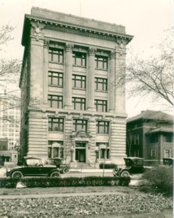 Lehigh & Wilkes-Barre Coal Co. building