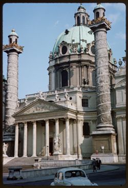 II Karlskirche Wien