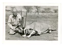 Roy Howard posing with dead Oryx