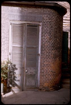 A curved corner in court of Grima house. St. Louis St. New Orleans.