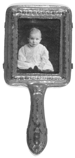Portrait of unidentified infant.