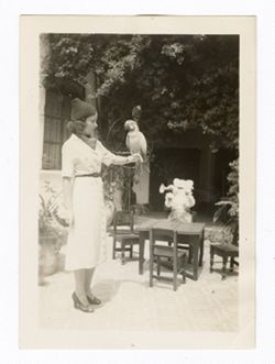 Jane Howard with parrot