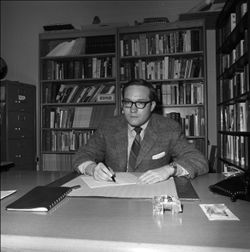 IU South Bend history professor Patrick Furlong, 1970s