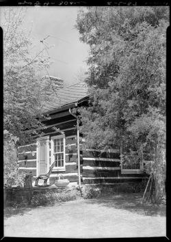 Frank Schroeder cabin, Wee Farm