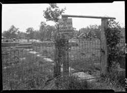 Gateway to Lee Brown home. 1933