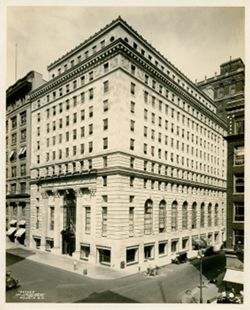 South West Strauss & Co. Building