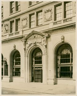 International Mercantile Co. Building, Detail