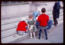 II Kinder in Burg garten Wien