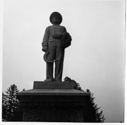 Kleiber Statue