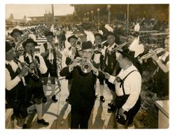 Roy Howard with lederhosen-clad band