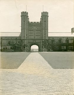 Washington University - University Hall