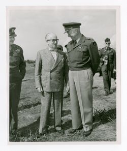 Roy Howard with General Dwight D. Eisenhower