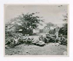U.S. soldiers in battle with Japanese soldiers