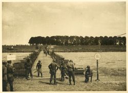 Soldiers and MPs at the Elbe River in Torgau, Germany