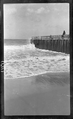 Fishing pier, Virginia Beach, Aug. 26, 1910, 1:05 p.m.