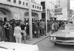 IU South Bend graduates in downtown South Bend, 1973