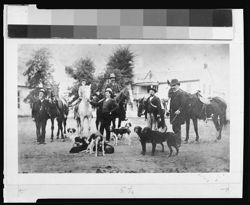 Fox hunters, Old Mason Hotel in background