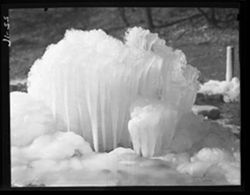 Fountain icicles at Mudlavia