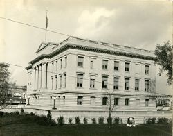 Hardin County Courthouse