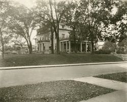 Mrs. S P. Fetters residence