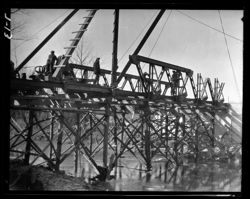 Workmen, Salt Creek bridge, east of Nashville