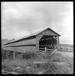 Very long covered bridge (Bonaventure St. Simeon)