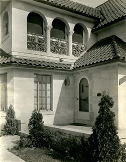 Andrew E. Staffani residence