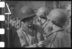 Soldiers being decorated
