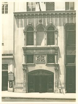 Hecksher Building - Entrance Details