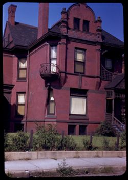 House at 3200 Lake Park Ave =Chgo Chas. A. Beck built it in 1884