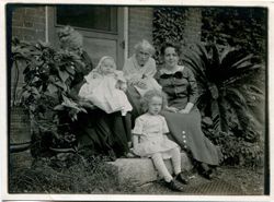 Wylie, Rebecca (4 Generations), Family Photograph