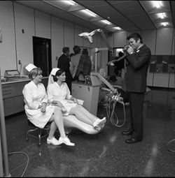 IU South Bend dental students pose for photographer, 1970s