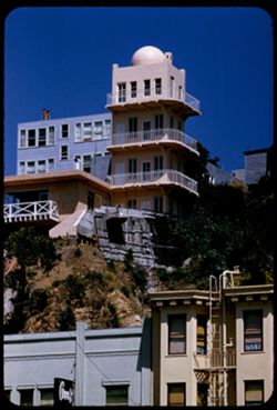 High house on south shoulder of Telegraph Hill