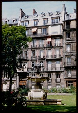Place Henri Bergson PARIS