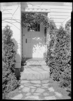 Entrance to Merle Brandenburg home, Connersvill