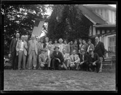Photographers' group at Nashville House, 1932