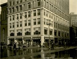 Washington Blvd building