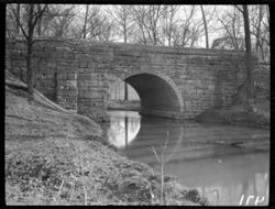 Arched bridge, Cherokee