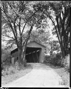 Covered bridge out of Holman, Otter Creek, perpendicular